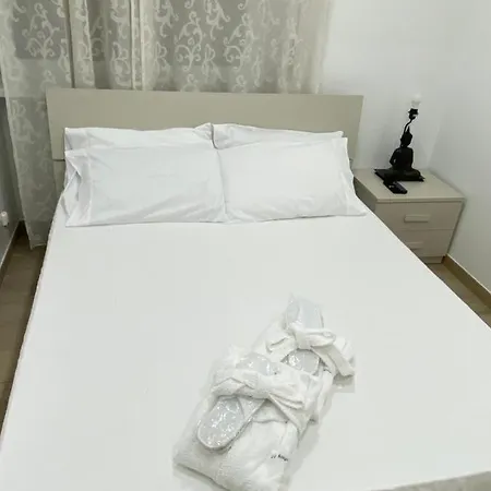 Le Bougainvillea 2 * Corbetta
